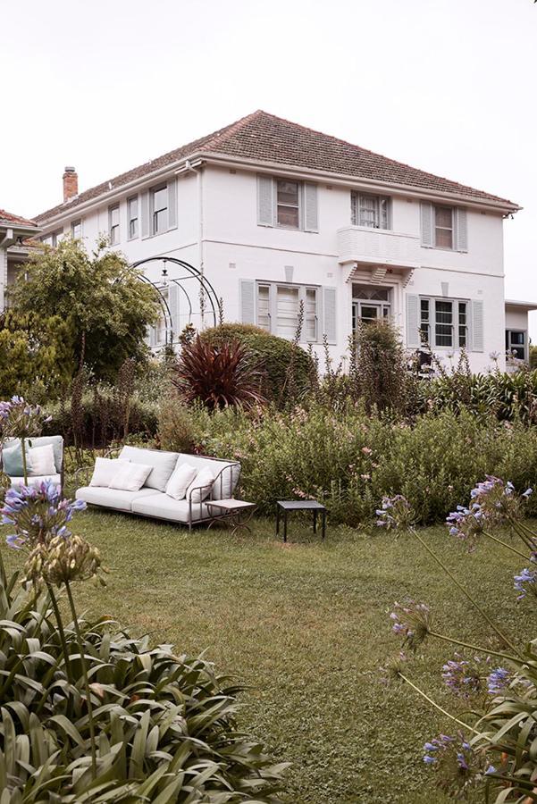 ホテル Osborn House バンダヌーン エクステリア 写真